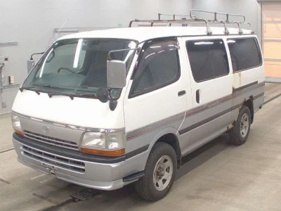 TOYOTA HIACE VAN