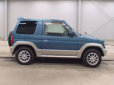 MITSUBISHI PAJERO MINI