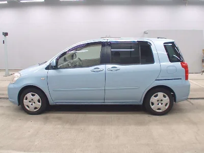 TOYOTA RAUM