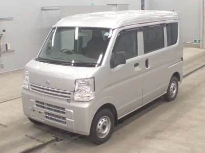 NISSAN CLIPPER VAN