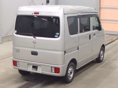NISSAN CLIPPER VAN