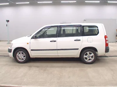TOYOTA SUCCEED
