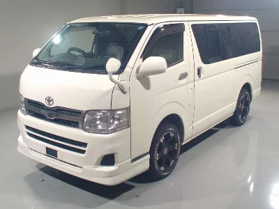 TOYOTA REGIUS VAN