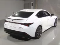 Цена авто Lexus IS300h с аукционов Японии, номер кузова AVE30, пробег 43 000, оценка 3