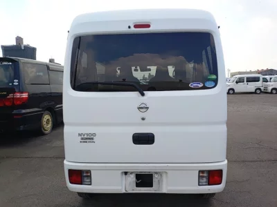 NISSAN CLIPPER VAN
