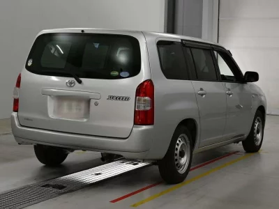 TOYOTA SUCCEED
