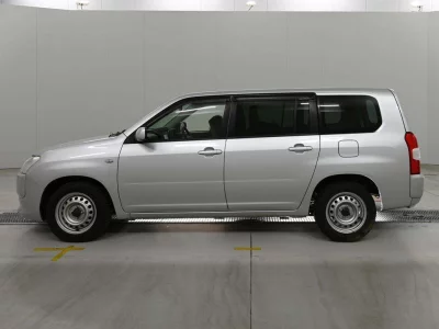 TOYOTA SUCCEED