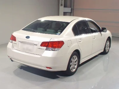 SUBARU LEGACY B4