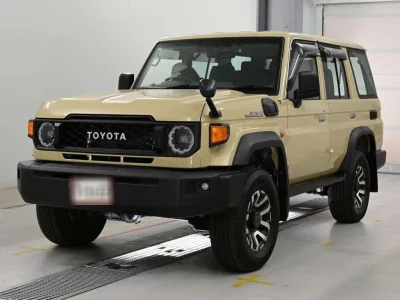 TOYOTA LAND CRUISER