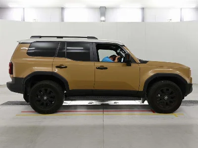 TOYOTA LAND CRUISER 250