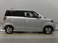 Цена авто Honda Zest с аукционов Японии, номер кузова JE1, пробег 94 000, оценка 2