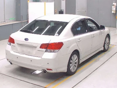 SUBARU LEGACY B4