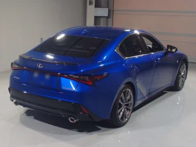 LEXUS IS