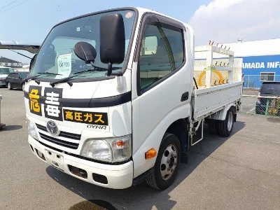 TOYOTA DYNA