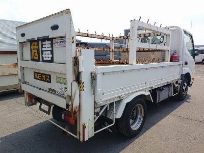 TOYOTA DYNA