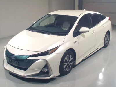 TOYOTA PRIUS PHV