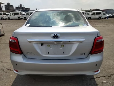 TOYOTA COROLLA AXIO