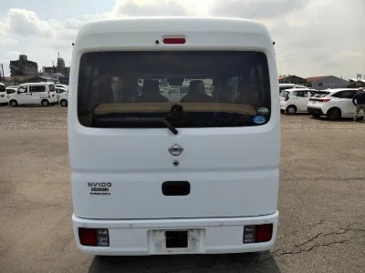 NISSAN CLIPPER VAN