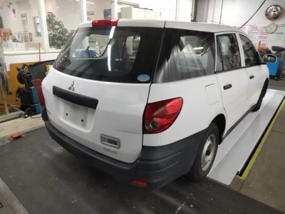 MITSUBISHI LANCER VAN