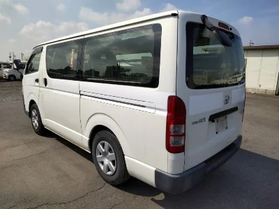 TOYOTA REGIUS ACE VAN