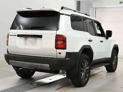 TOYOTA LAND CRUISER 250