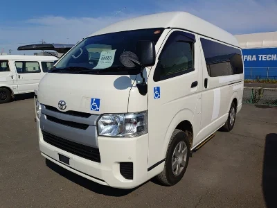 TOYOTA HIACE