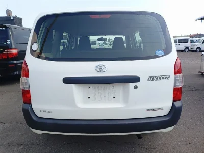 TOYOTA SUCCEED