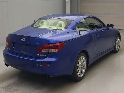LEXUS IS