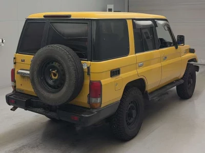 TOYOTA LAND CRUISER