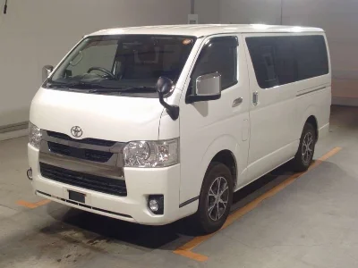 TOYOTA HIACE VAN