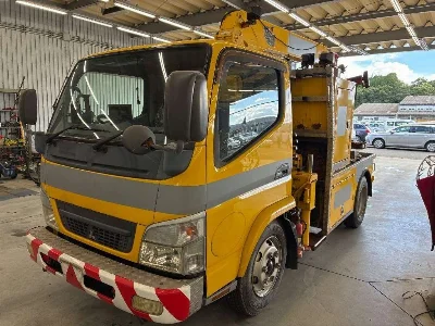MITSUBISHI CANTER