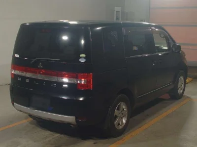 MITSUBISHI DELICA D5