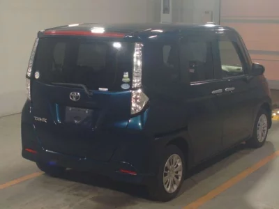 TOYOTA TANK