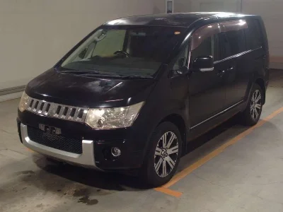 MITSUBISHI DELICA D5