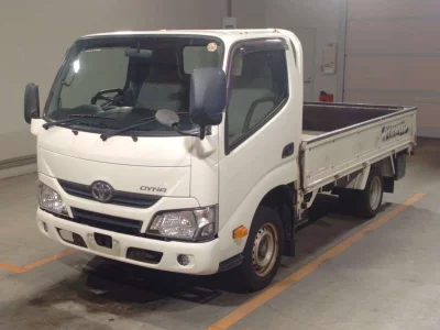 TOYOTA DYNA