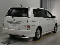 Цена авто Toyota Isis с аукционов Японии, номер кузова ZGM10W, пробег 47 000, оценка 6