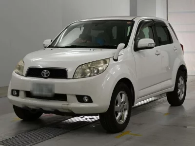 TOYOTA RUSH