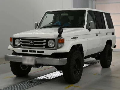 TOYOTA LAND CRUISER