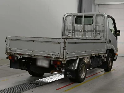 TOYOTA DYNA