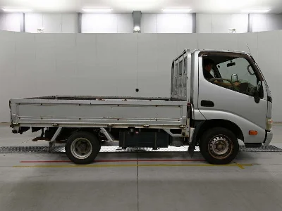 TOYOTA DYNA