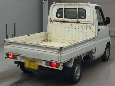 NISSAN CLIPPER TRUCK