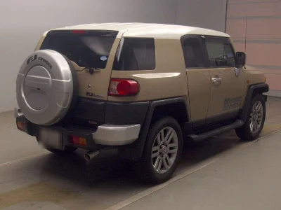 TOYOTA FJ CRUISER