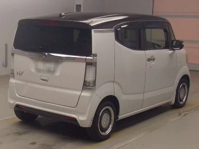 HONDA N BOX SLASH