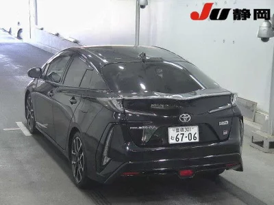 TOYOTA PRIUS PHV