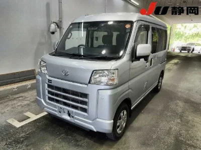 TOYOTA PIXIS VAN