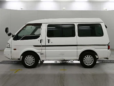 MAZDA BONGO VAN