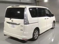 Цена авто Nissan Serena с аукционов Японии, номер кузова HFC26, пробег 130 000, оценка 8