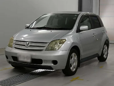 TOYOTA IST