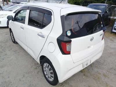 DAIHATSU MIRA E S