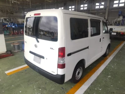 TOYOTA LITE ACE VAN
